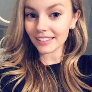 Meet your Posher, Alexandra